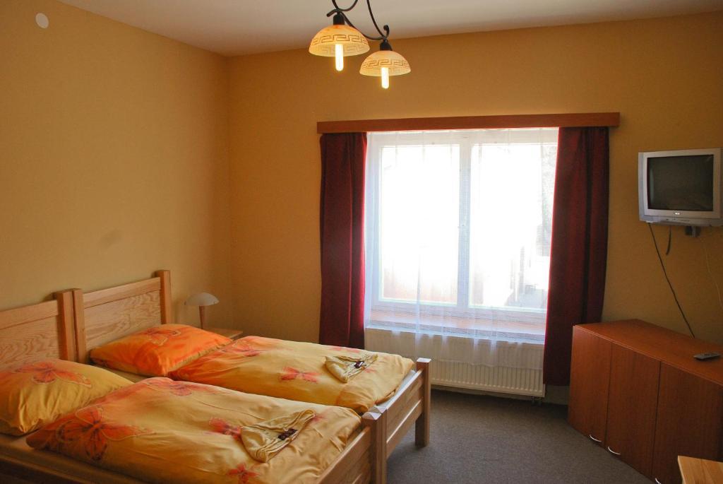 Hotel Marina Hermanuv Mestec Room photo